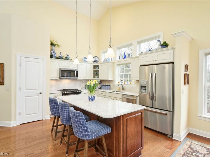 171 Hunter Parkway, Cuyahoga Falls, OH 44223 Photo 5