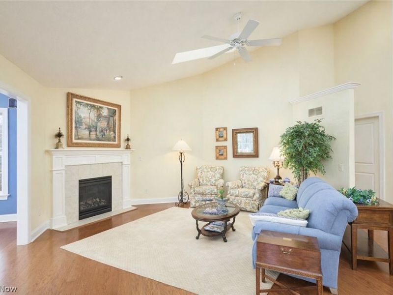 171 Hunter Parkway, Cuyahoga Falls, OH 44223 Photo 6