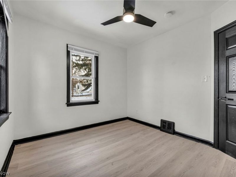 4137 E 154th Street, Cleveland, OH 44128 Photo 17