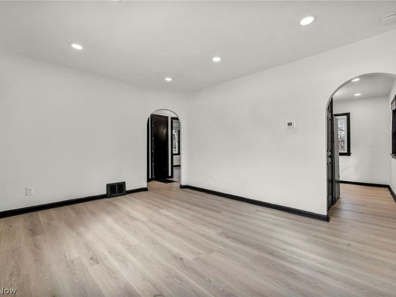 4137 E 154th Street, Cleveland, OH 44128 Photo 7