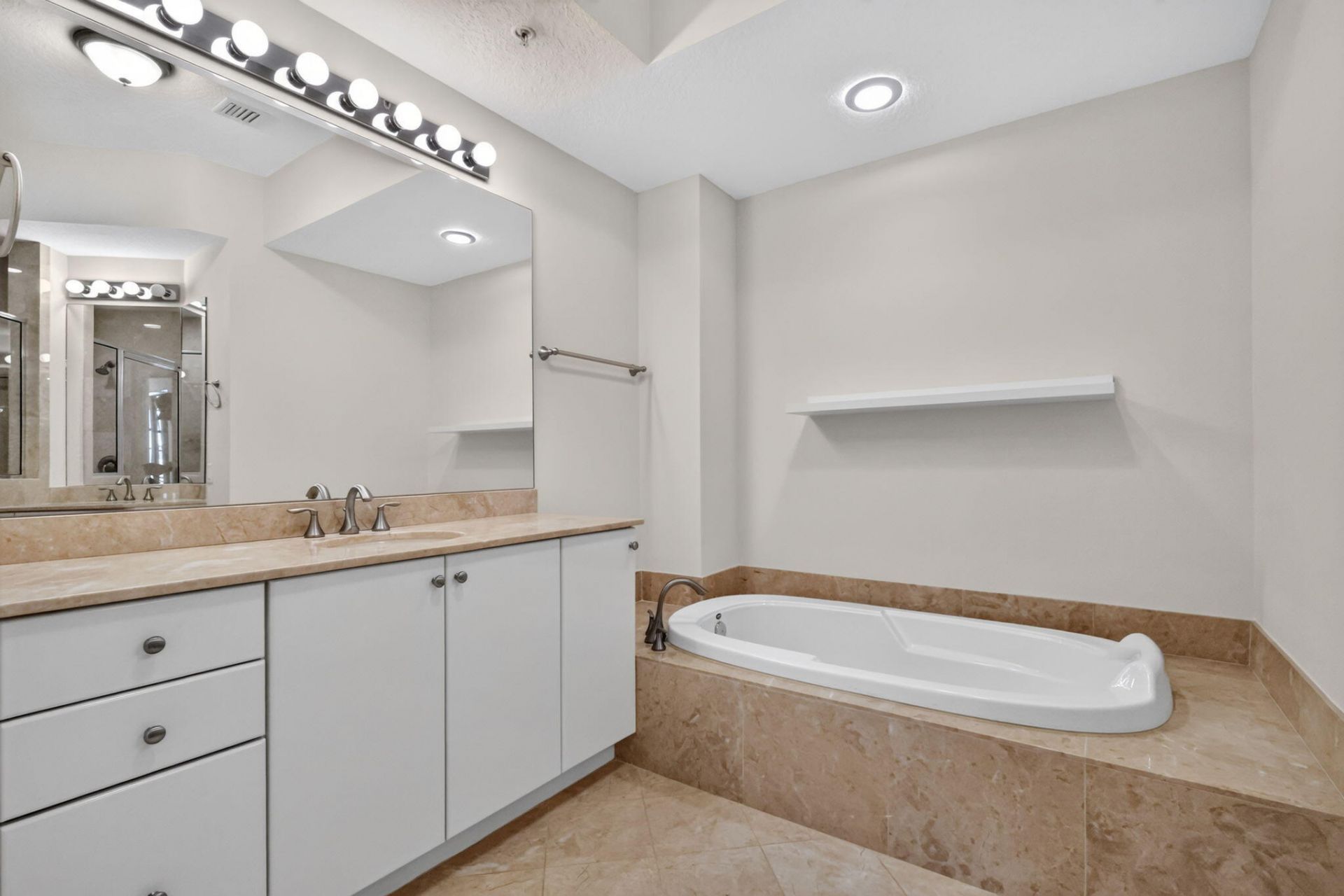 701 S Olive Avenue, Unit 1504, West Palm Beach, FL 33401 Photo