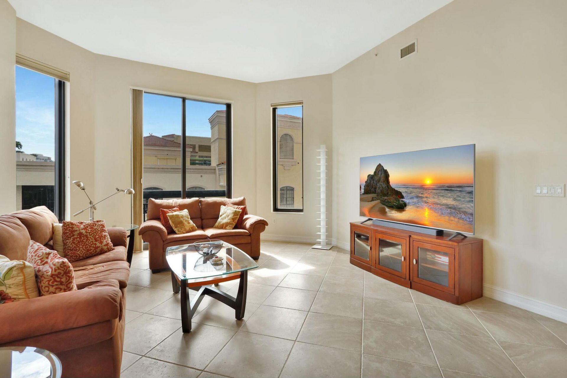 701 S Olive Avenue, Unit 1504, West Palm Beach, FL 33401 Photo