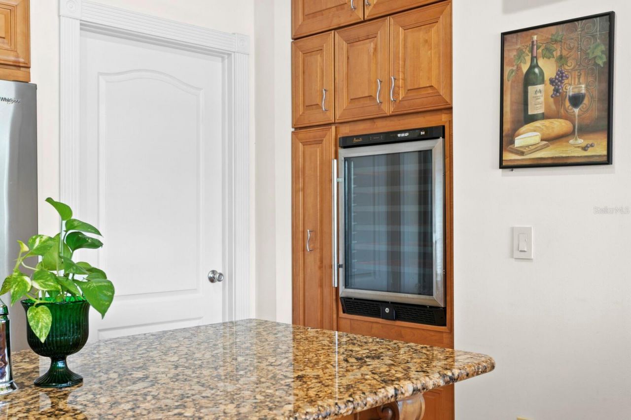 13548 Lake Magdalene Drive, Tampa, FL 33613 Photo