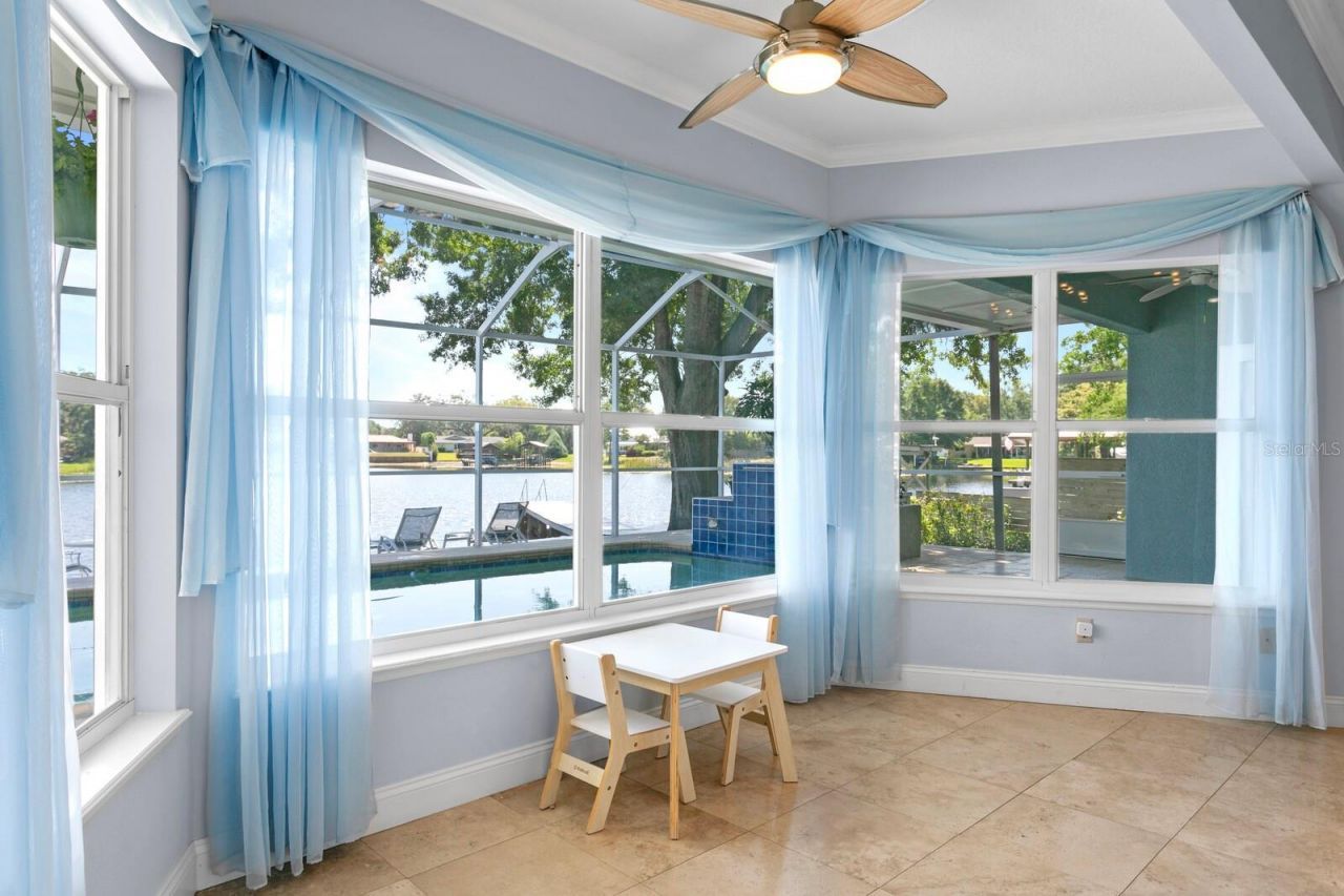 13548 Lake Magdalene Drive, Tampa, FL 33613 Photo