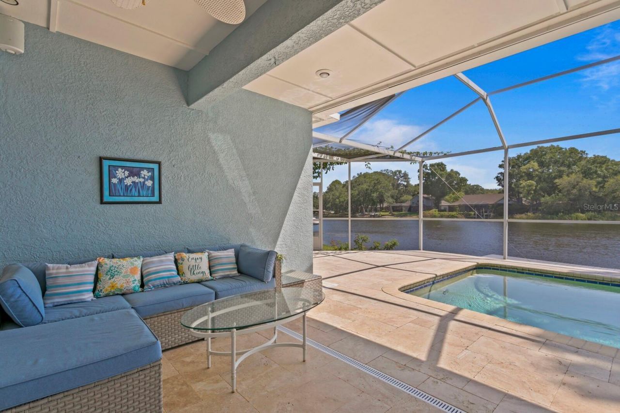 13548 Lake Magdalene Drive, Tampa, FL 33613 Photo