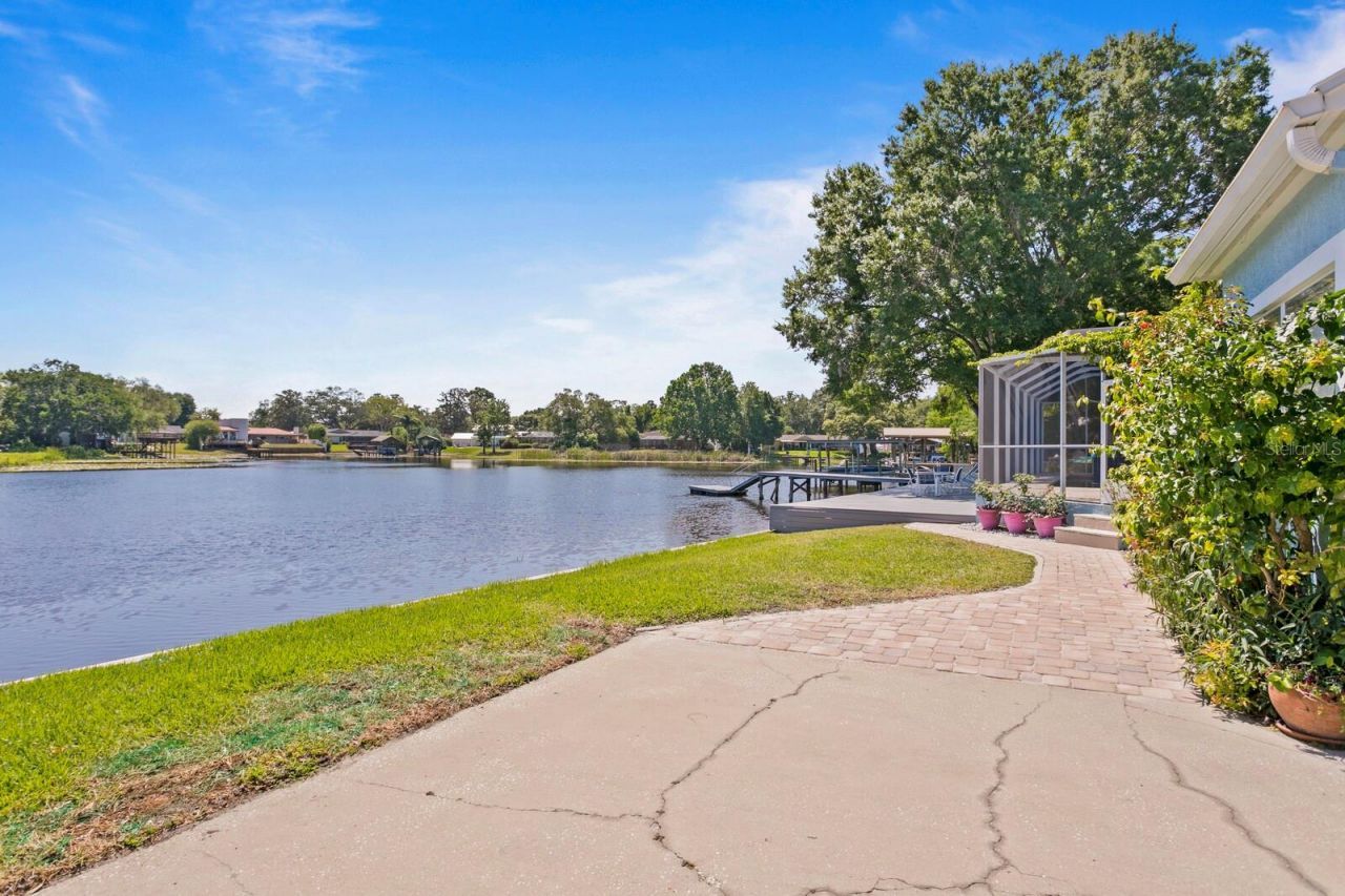 13548 Lake Magdalene Drive, Tampa, FL 33613 Photo