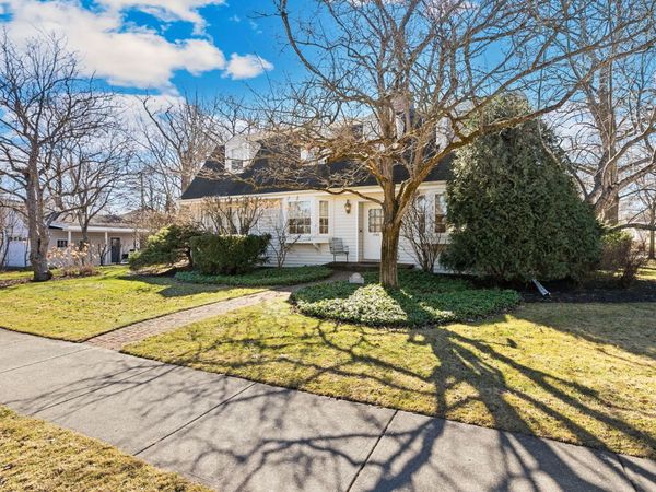 1760 Midland Avenue , Highland Park, IL 60035