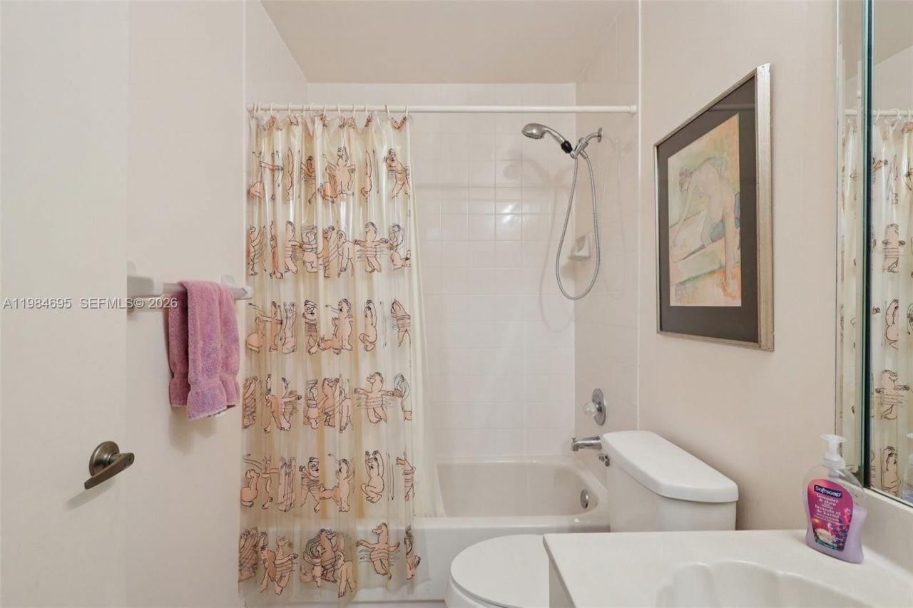 15201 S Wilshire Cir S , Pembroke Pines, FL 33027 Photo