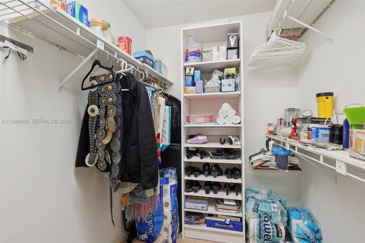 15201 S Wilshire Cir S , Pembroke Pines, FL 33027 Photo