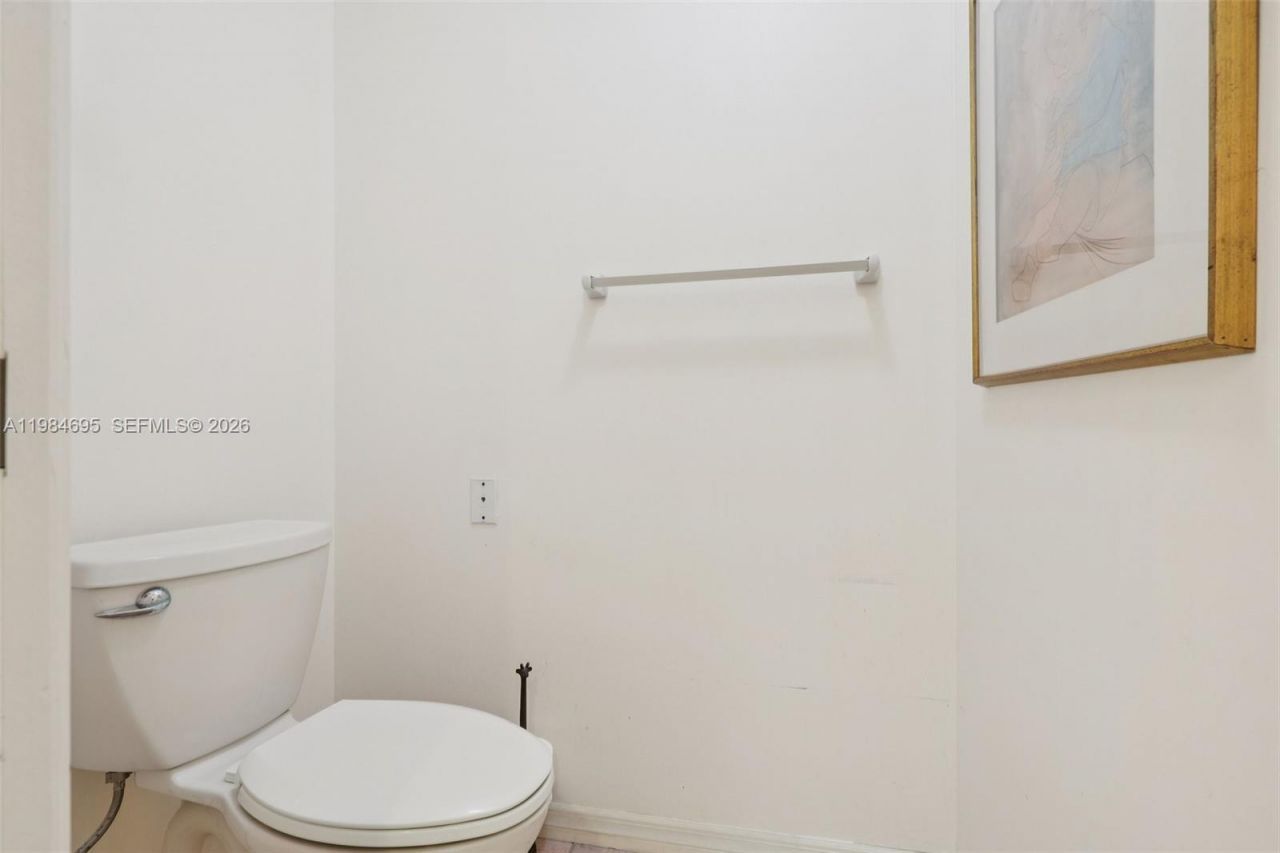 15201 S Wilshire Cir S , Pembroke Pines, FL 33027 Photo