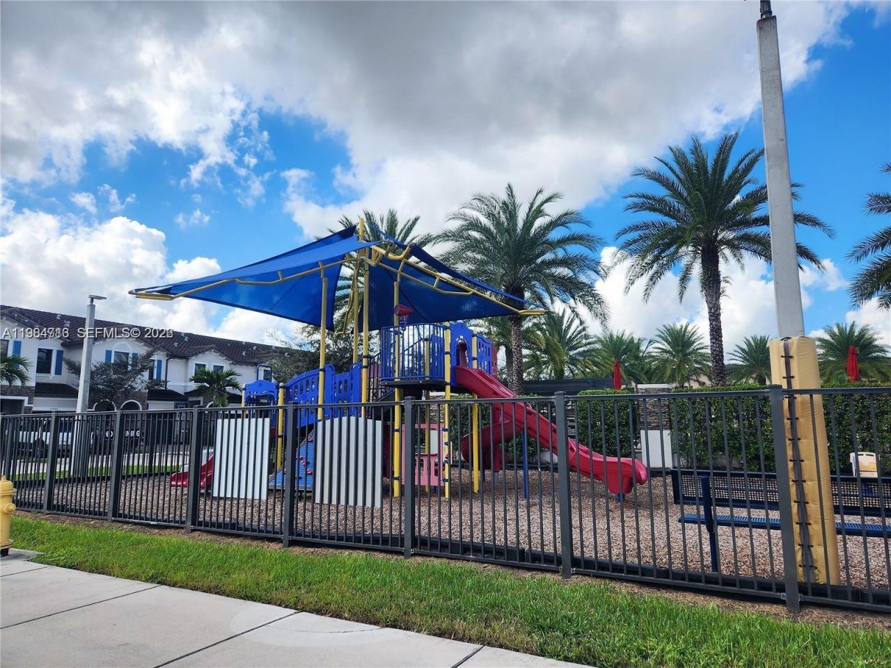 11887 SW 150th Pl , Unit -, Miami, FL 33196 Photo