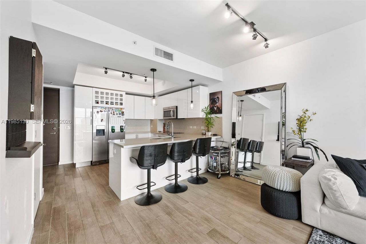 999 SW 1st Ave , Unit 2908, Miami, FL 33130 Photo