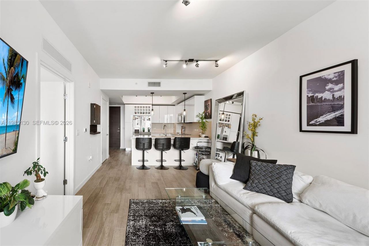 999 SW 1st Ave , Unit 2908, Miami, FL 33130 Photo