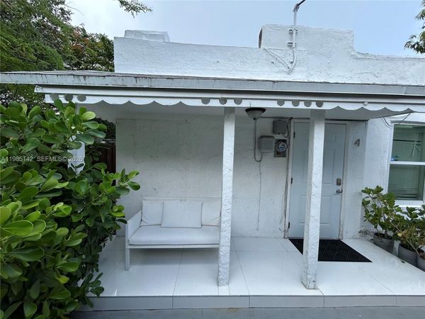 551 NW 41st St , Unit 4, Miami, FL 33127