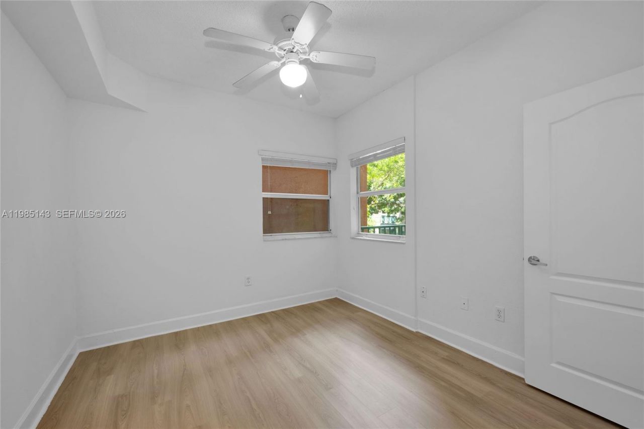 6001 SW 70 Street, Unit 208, South Miami, FL 33143 Photo