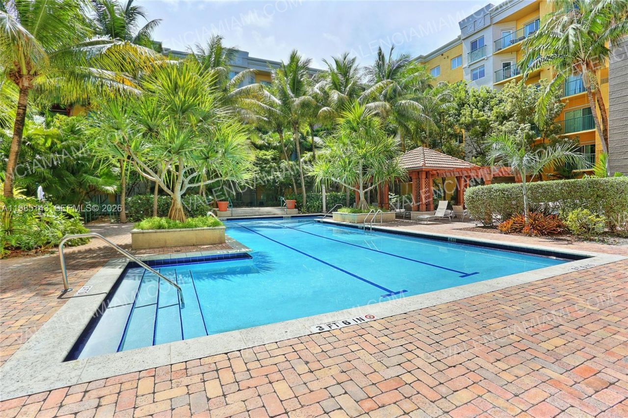 6001 SW 70 Street, Unit 208, South Miami, FL 33143 Photo