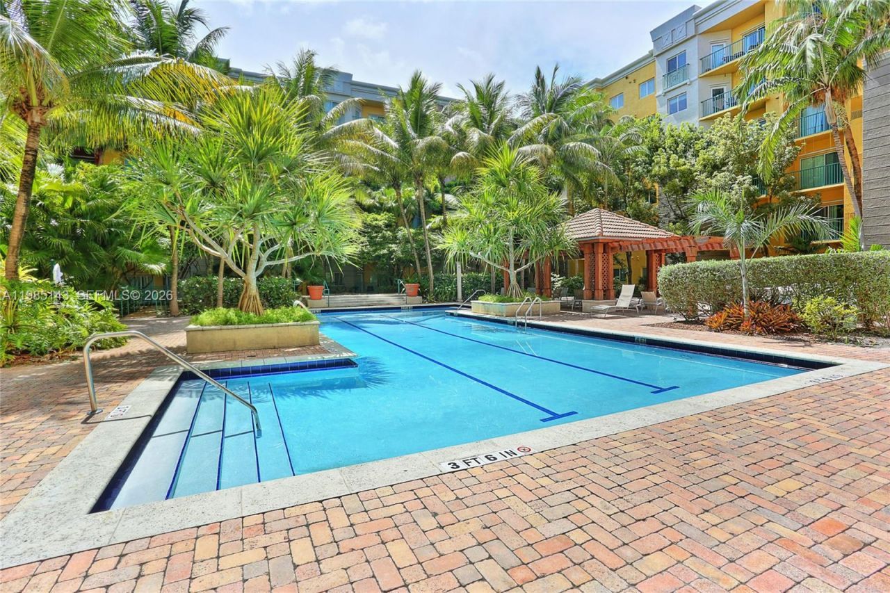 6001 SW 70 Street, Unit 208, South Miami, FL 33143 Photo