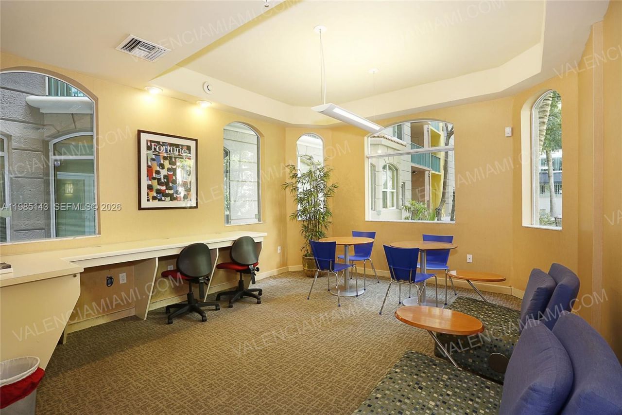 6001 SW 70 Street, Unit 208, South Miami, FL 33143 Photo