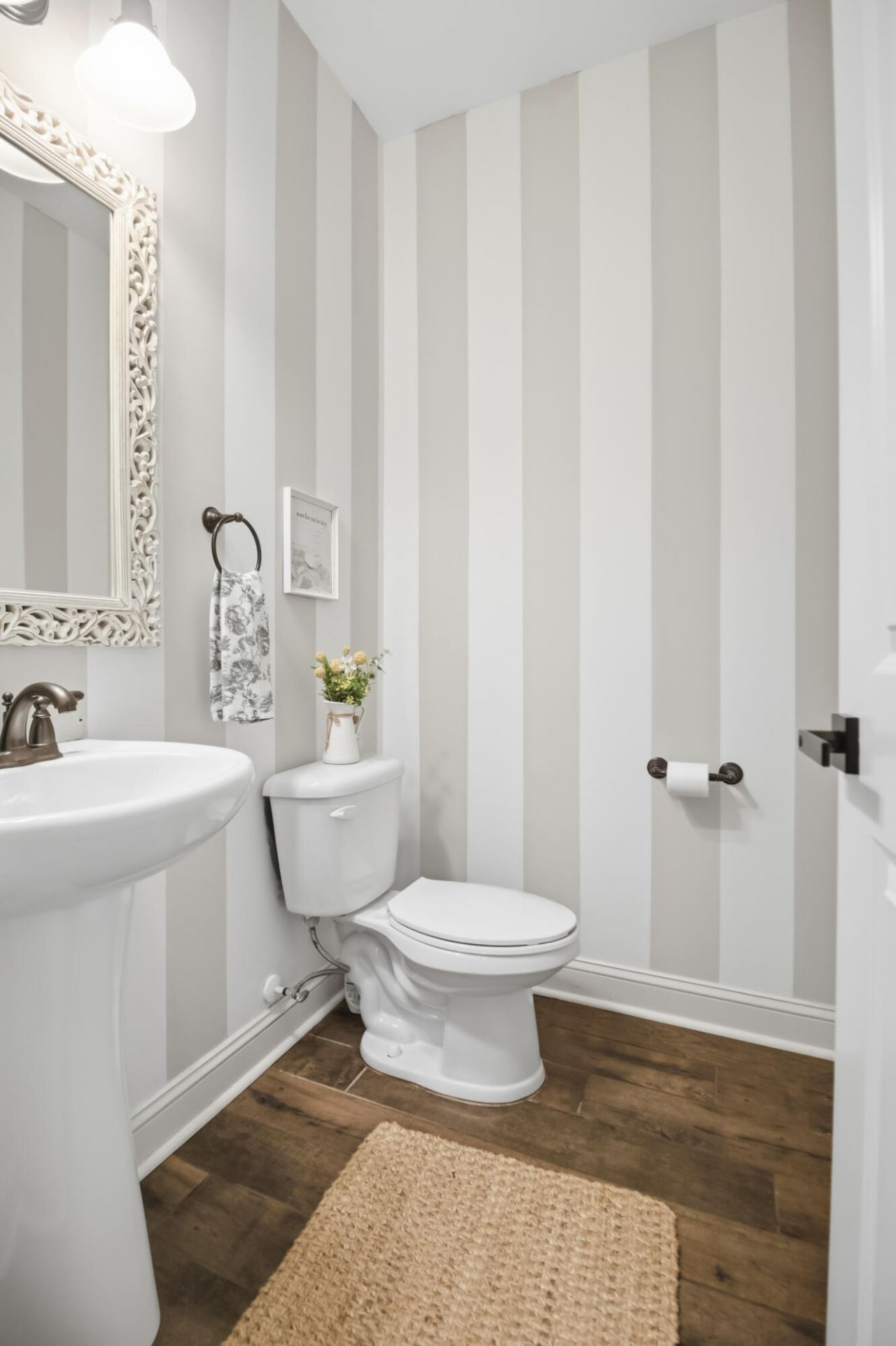 1299 Segar Street Photo 11