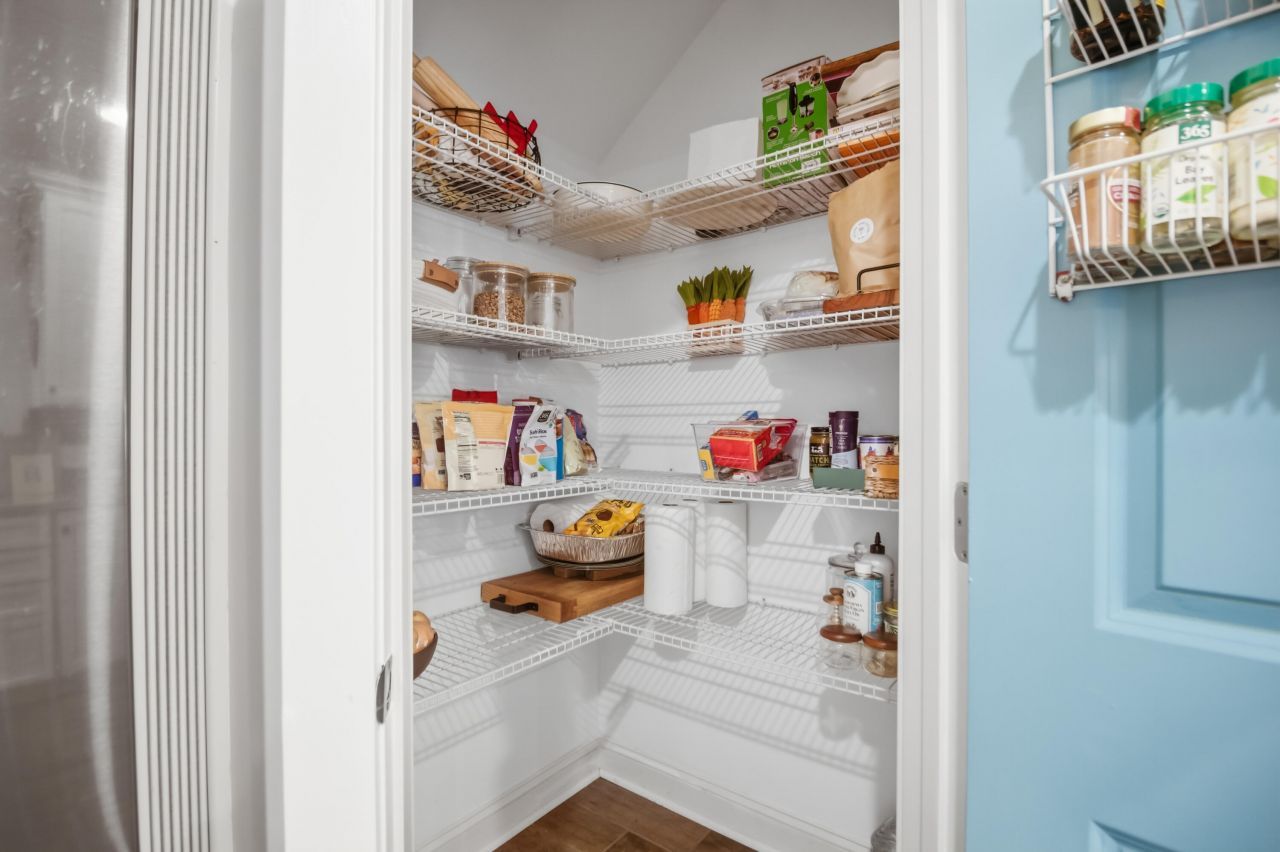 1299 Segar Street Photo 12