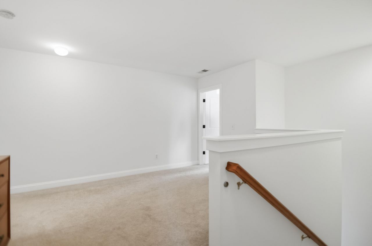 1299 Segar Street Photo 20