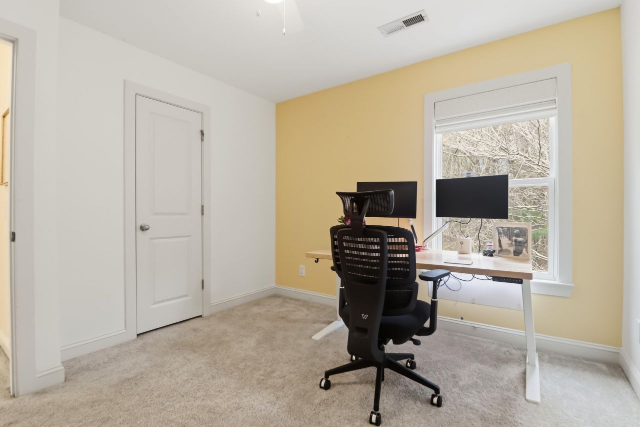 1299 Segar Street Photo 30