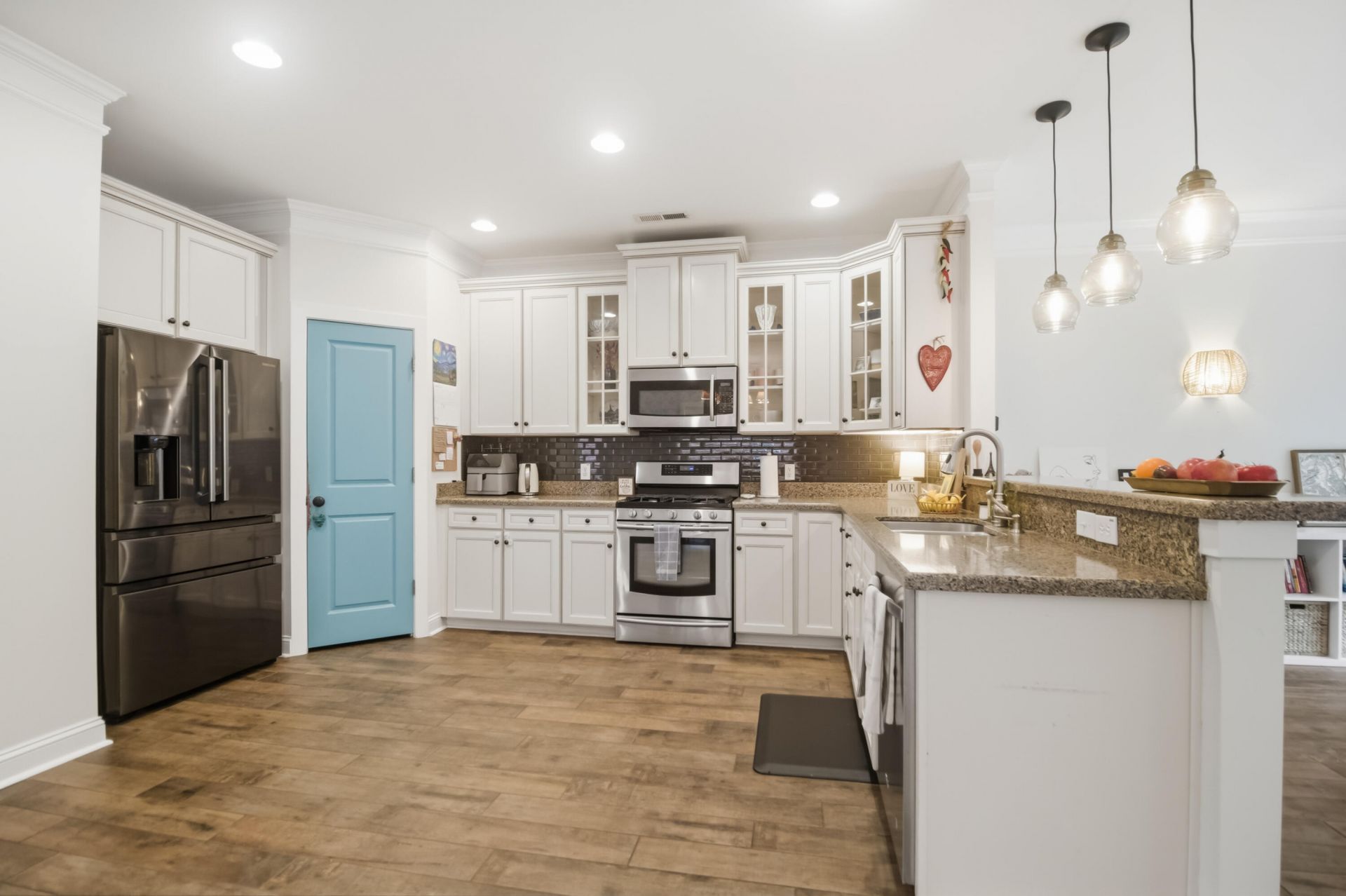 1299 Segar Street Photo 4