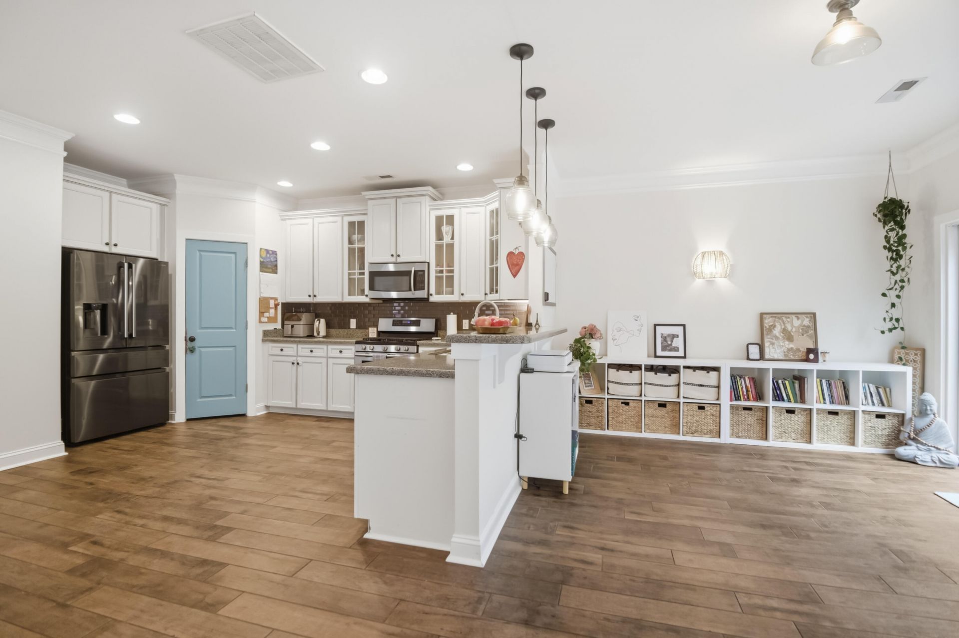 1299 Segar Street Photo 9
