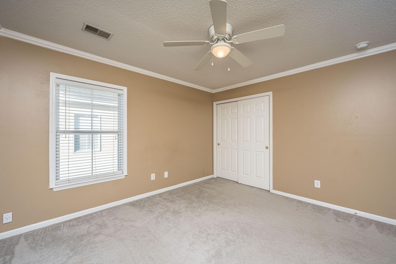 52 Regency Oaks Drive Photo 17