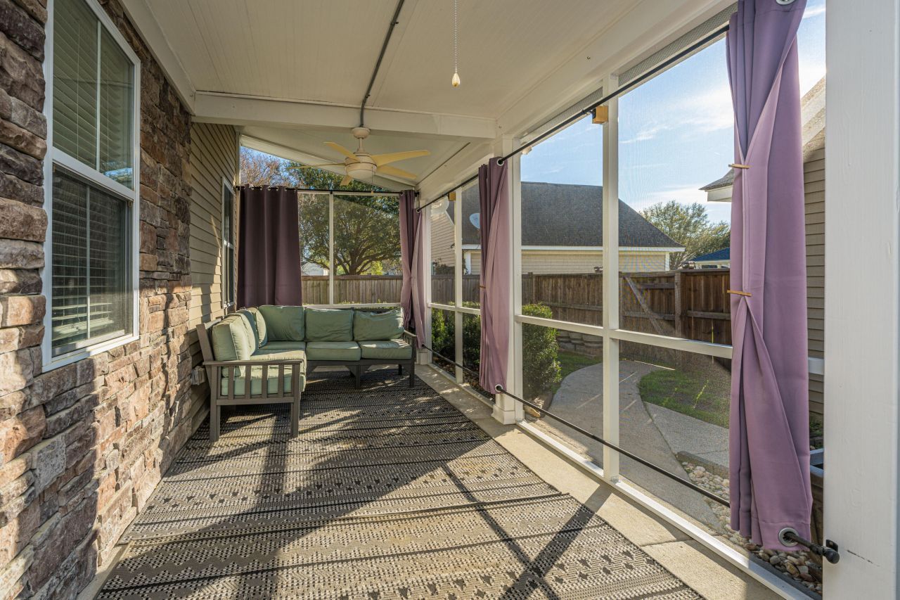 52 Regency Oaks Drive Photo 24