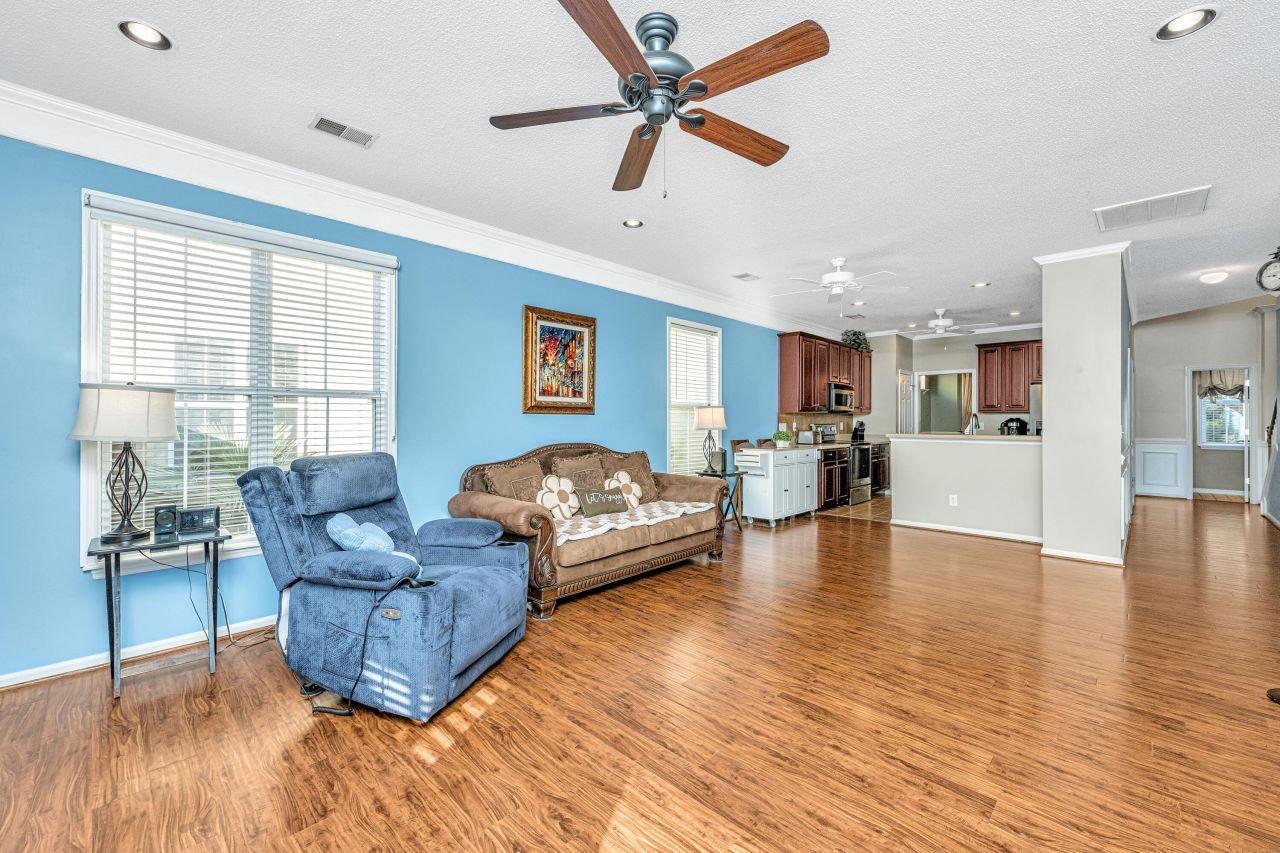 52 Regency Oaks Drive Photo 7