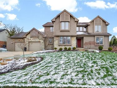 8025 Station House Road, Centerville, OH 45458