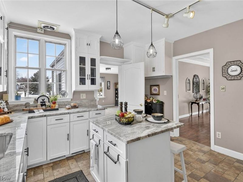 9461 Whalers Cove, Mentor, OH 44060 Photo 18