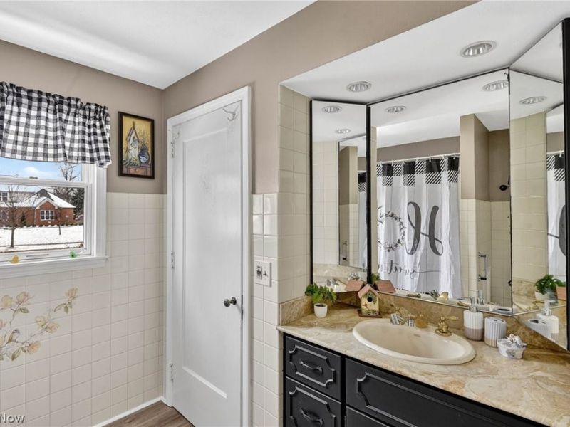 9461 Whalers Cove, Mentor, OH 44060 Photo 22