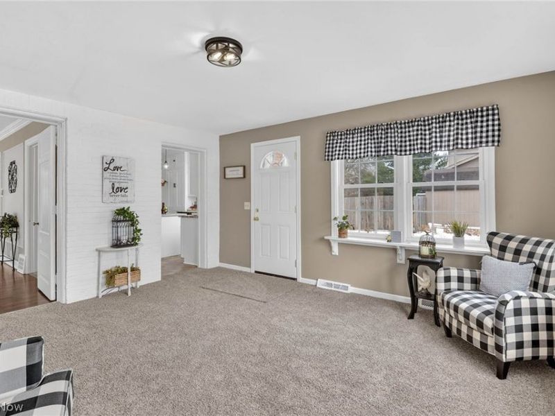 9461 Whalers Cove, Mentor, OH 44060 Photo 9