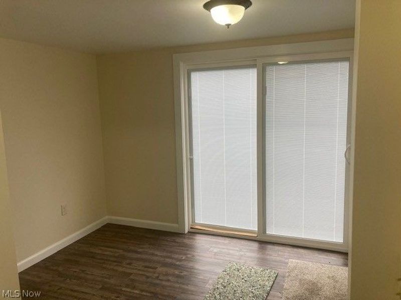 310 N Mecca Street, Cortland, OH 44410 Photo 9