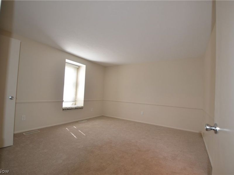 6933 W Fitzwater Road, Brecksville, OH 44141 Photo 10