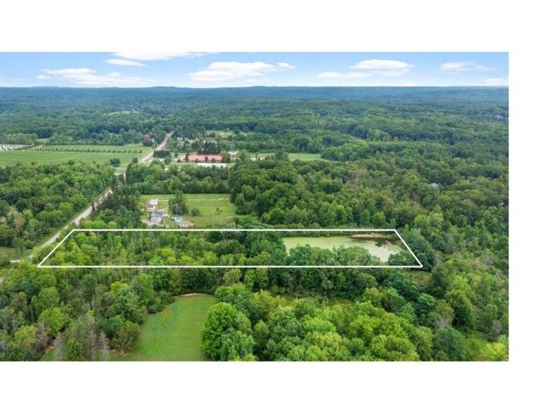 8 Sperry Road, Newbury, OH 44065 Photo 2