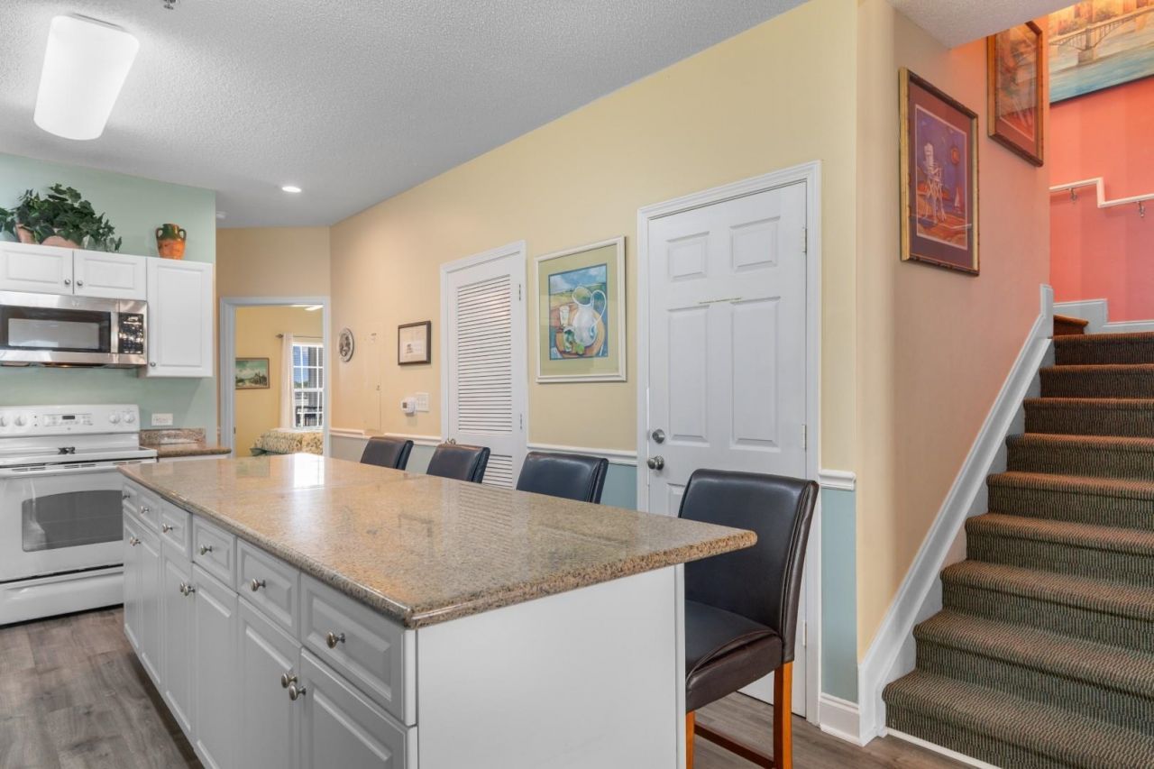 200 53rd Ave. N  Photo 7