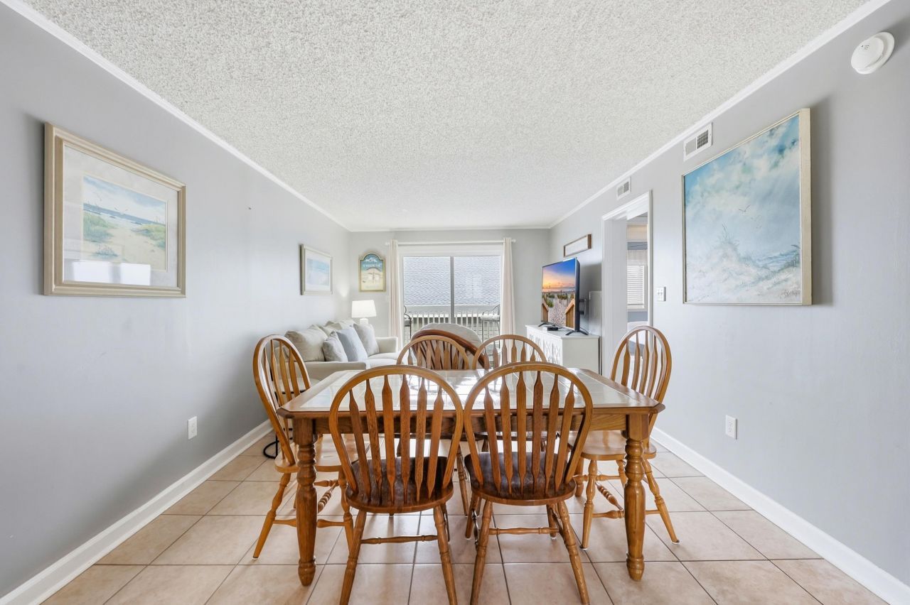 5200 N Ocean Blvd.  Photo 5