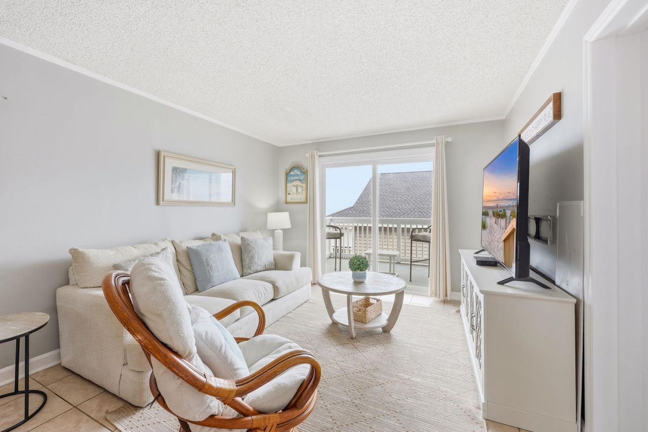 5200 N Ocean Blvd.  Photo 7