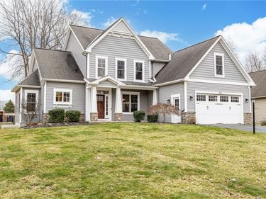 688 Cottage Brook Lane, Webster, NY 14580