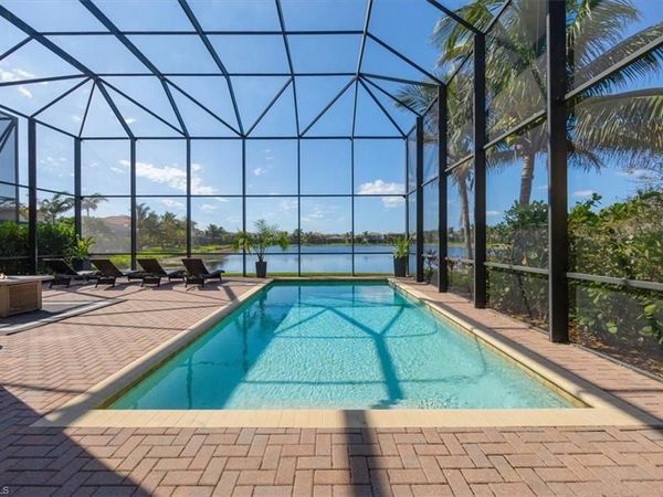 13905 Luna DR , NAPLES, FL 34109