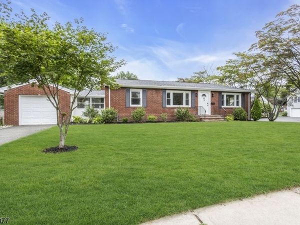 63 Livingston Ave, Unit A, New Providence, NJ 07974