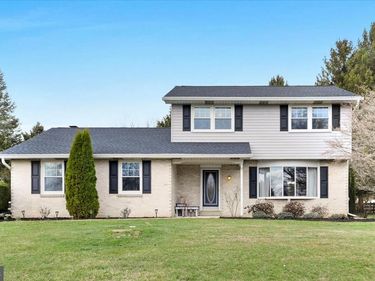 608 WALNUT DRIVE, PARKESBURG, PA 19365