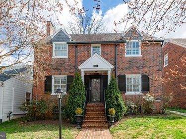 812 MARYE STREET, FREDERICKSBURG, VA 22401