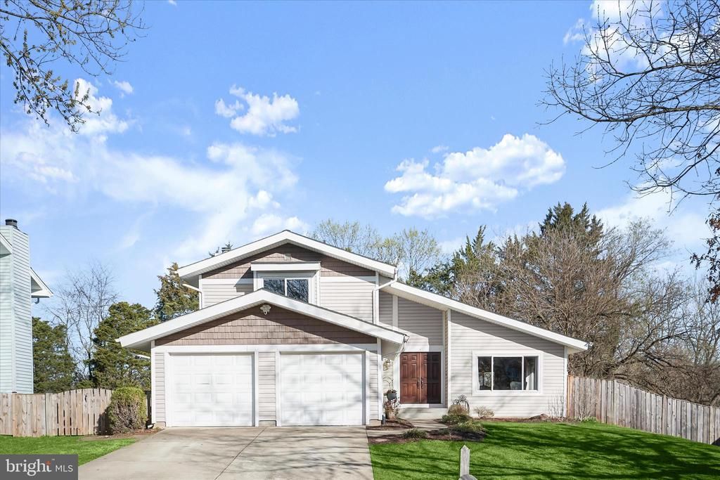 102 Evergreen Street, Sterling, VA 20164 Main Photo