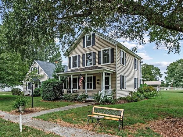 92 Front Street, WARSAW, VA 22572