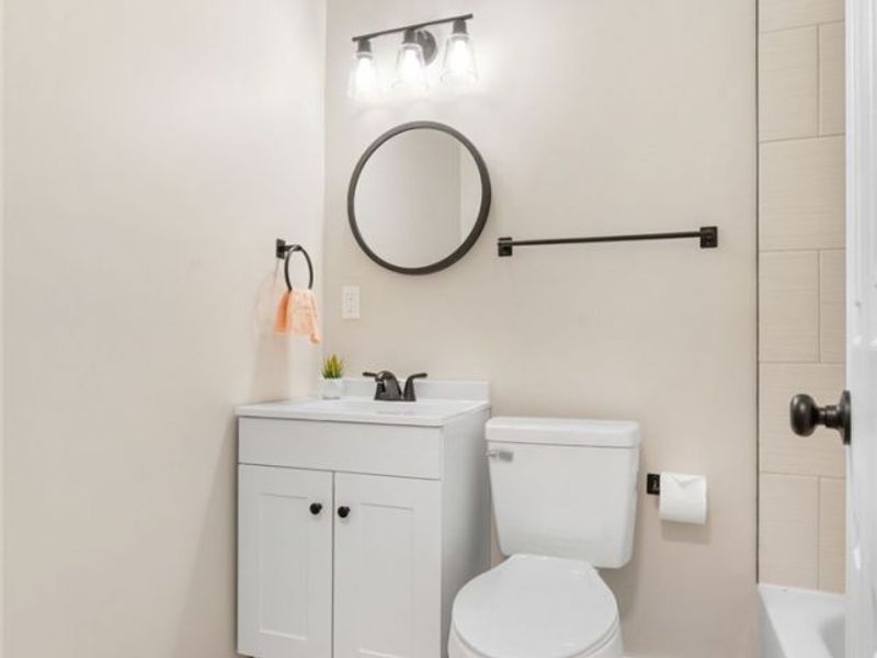 8304 Cedar Road, Chesterland, OH 44026 Photo 16