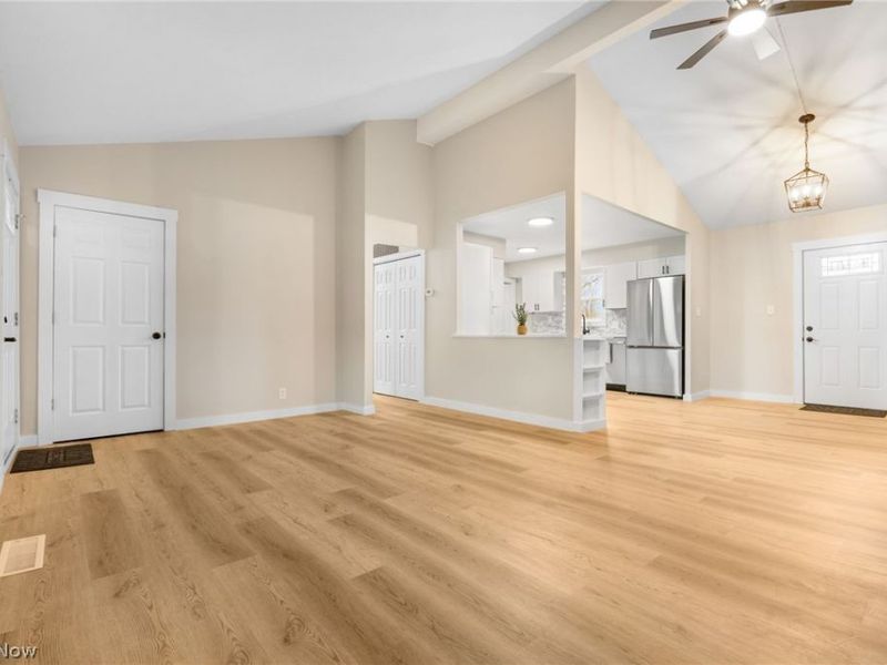 8304 Cedar Road, Chesterland, OH 44026 Photo 8